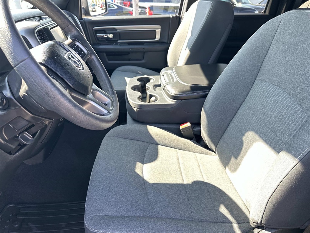 2022 Ram 1500 Classic Warlock photo 12