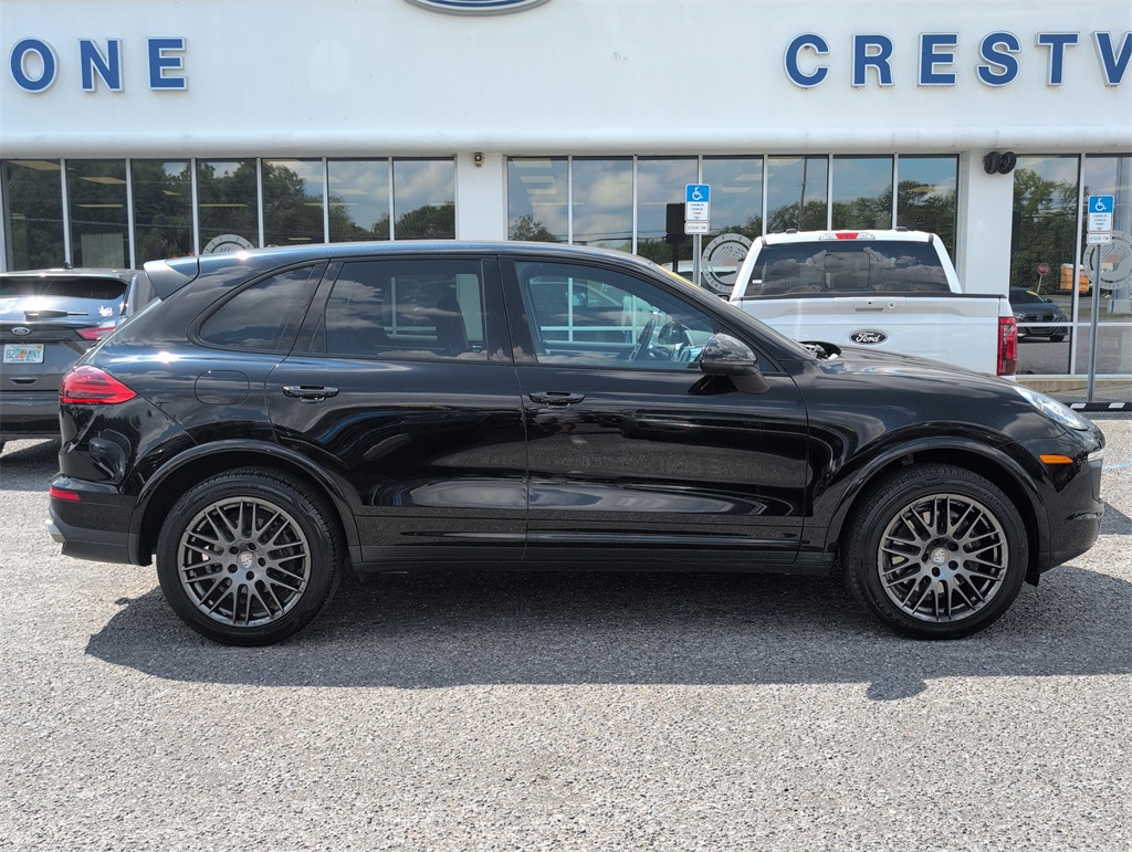 2017 Porsche Cayenne Platinum Edition photo 4