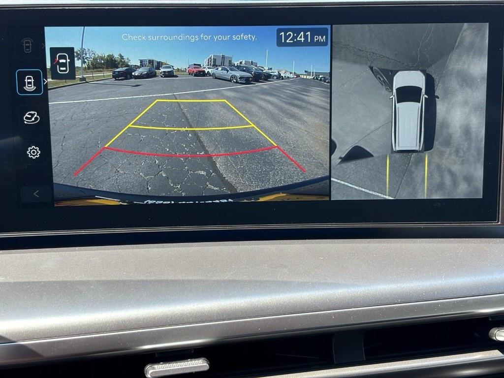 2026 Hyundai Ioniq Limited photo 17