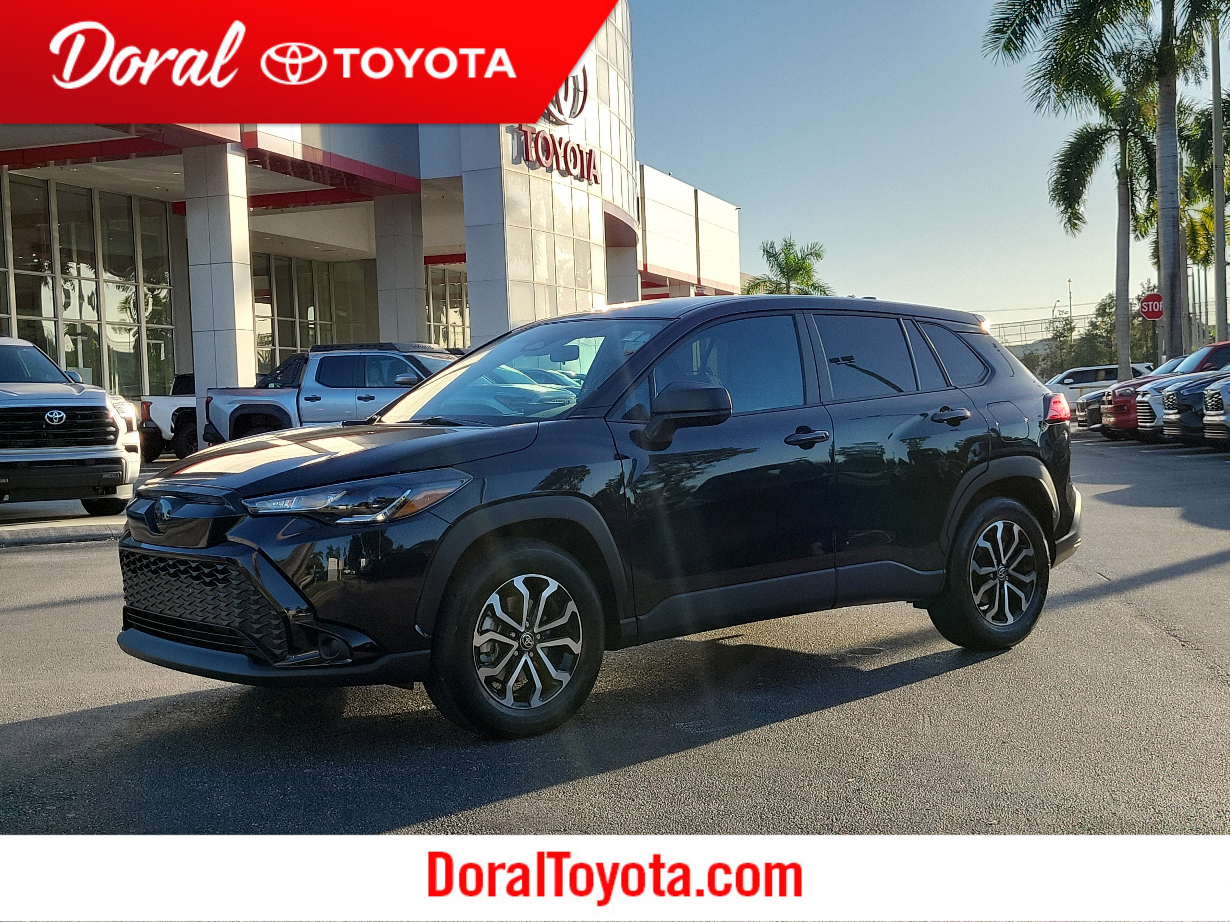 2025 Toyota Corolla Cross S's photo