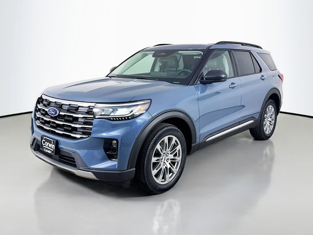 2025 Ford Explorer photo 3