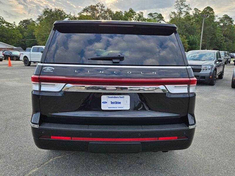 2023 Lincoln Navigator Reserve photo 11
