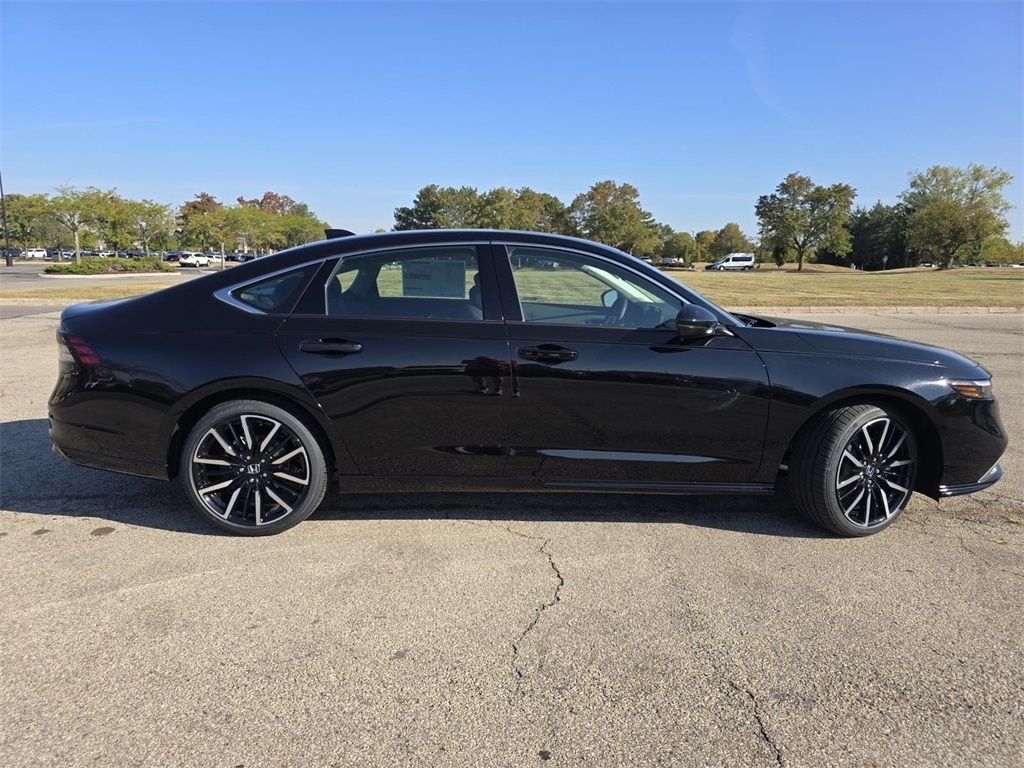 2025 Honda Accord Touring photo 13