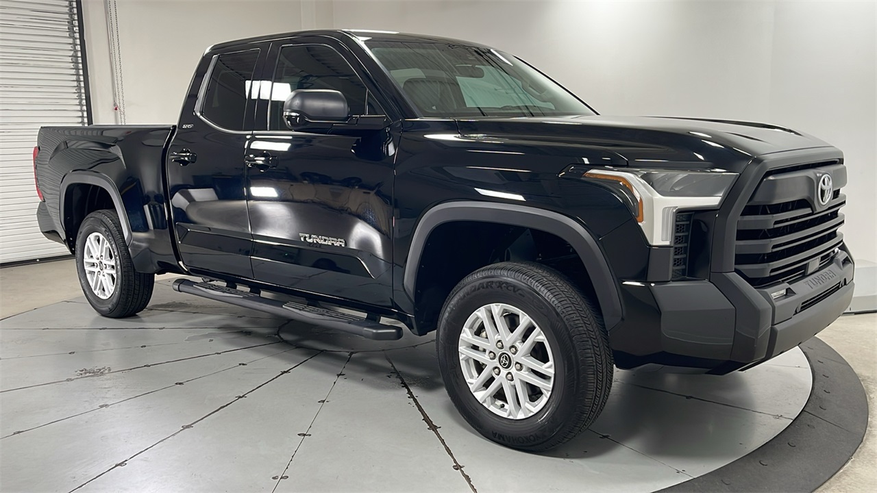 2024 Toyota Tundra SR5 photo 3
