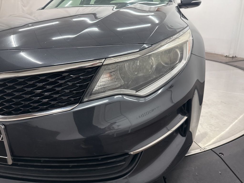2017 Kia Optima 1.6T LX photo 22