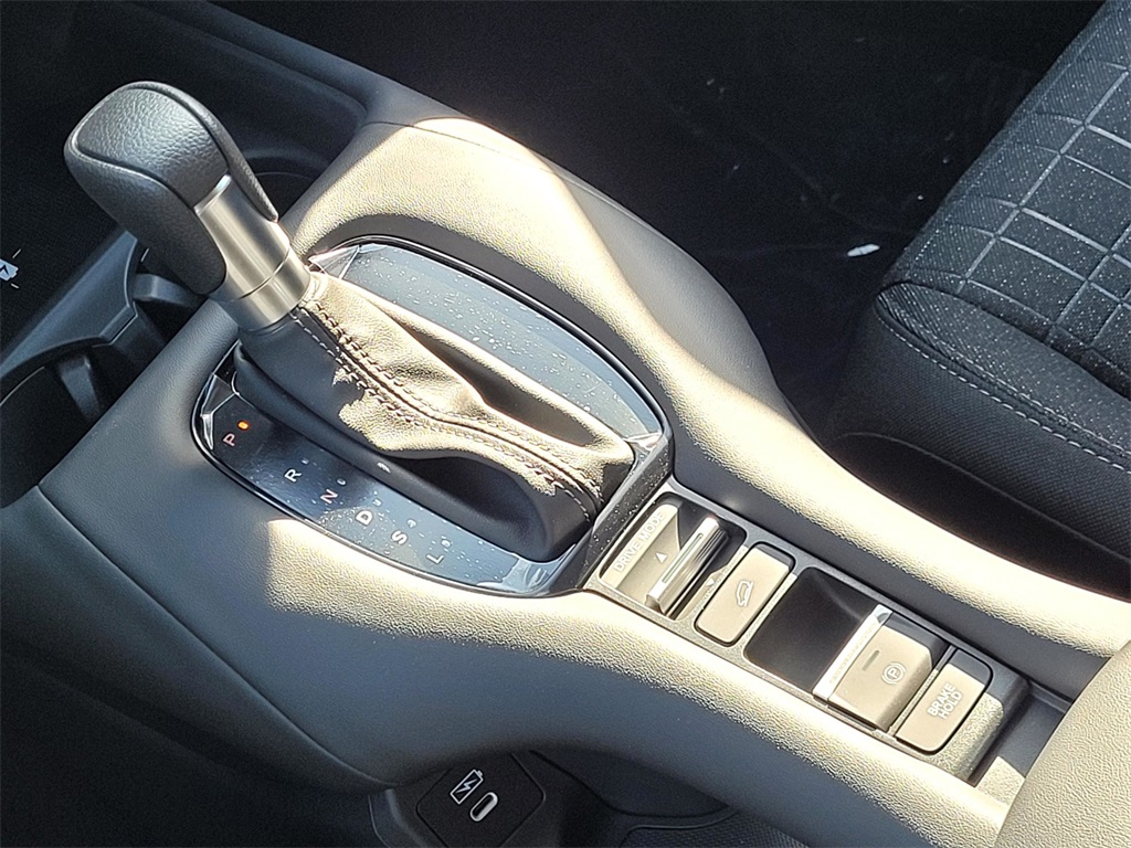2026 Honda HR-V LX photo 21