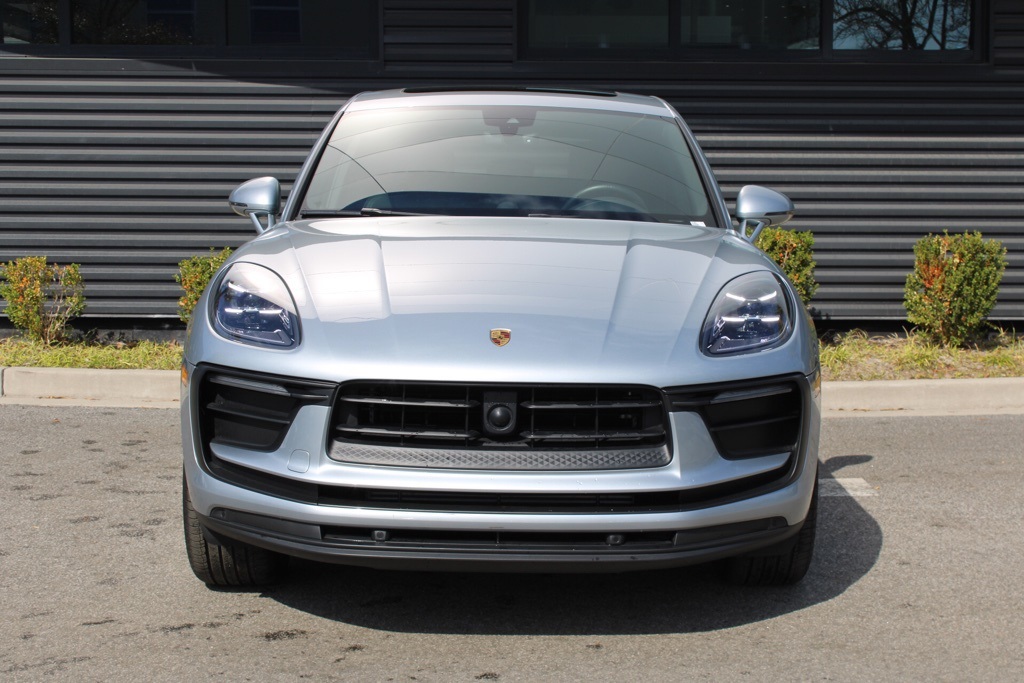 2024 Porsche Macan Base photo 10