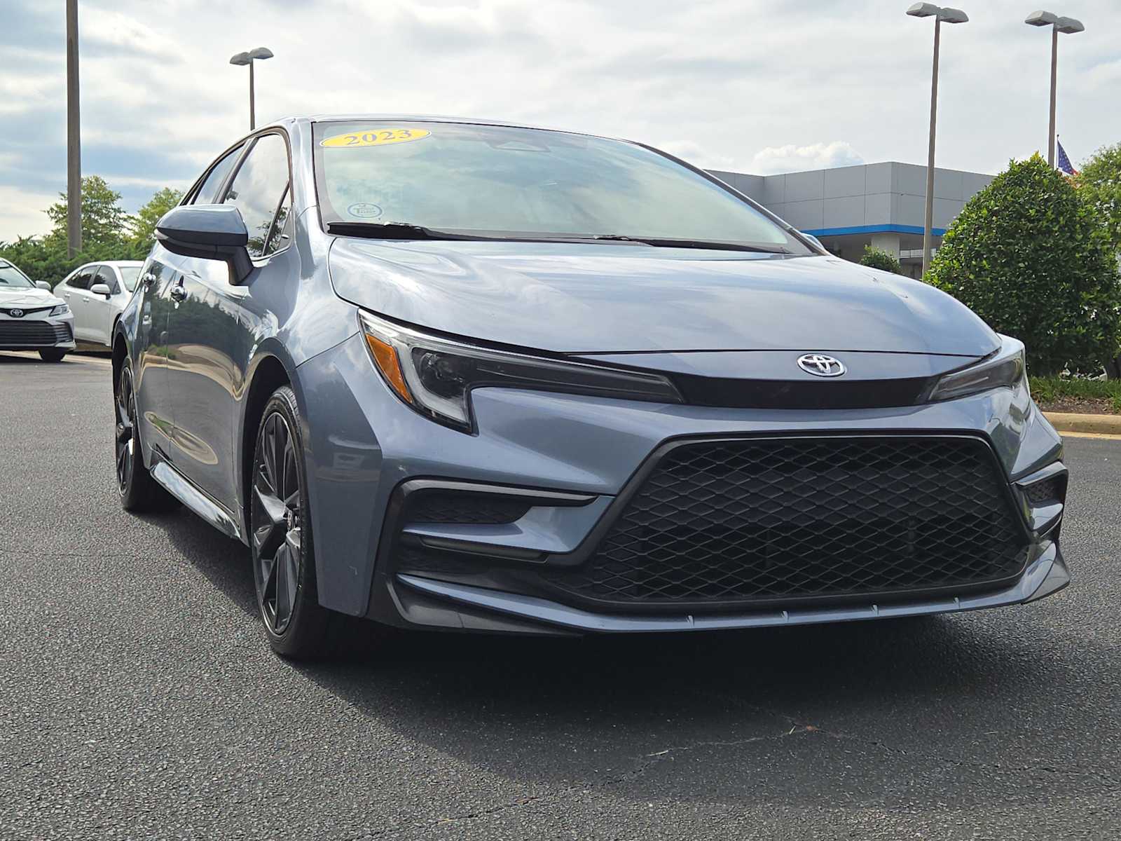 2023 Toyota Corolla SE photo 2