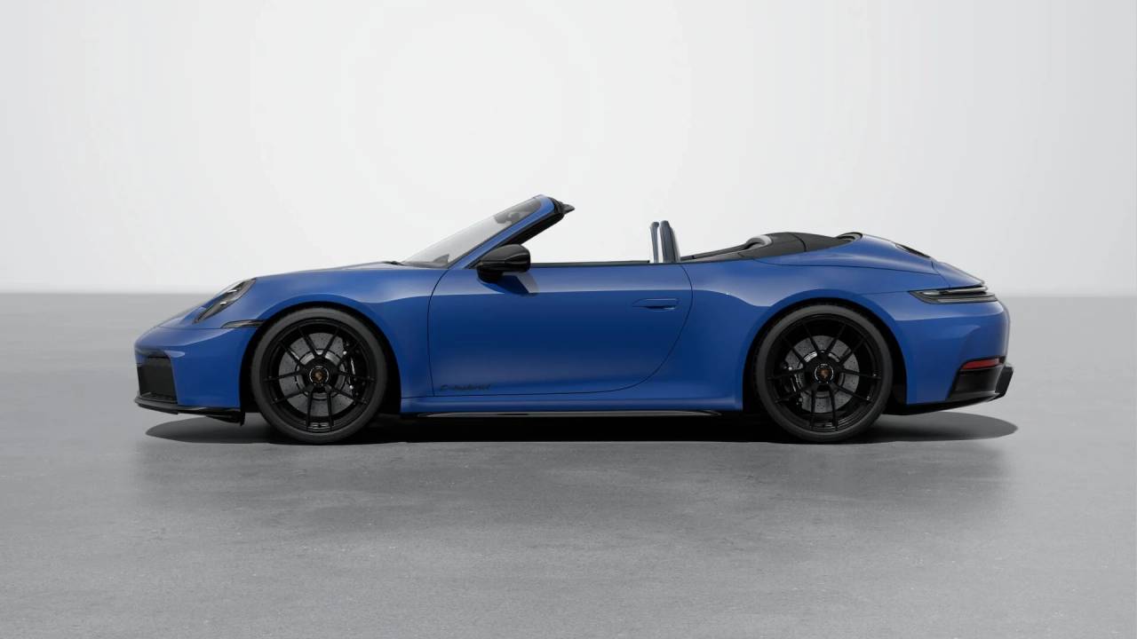 2026 Porsche 911 4 GTS Cabriolet photo 2