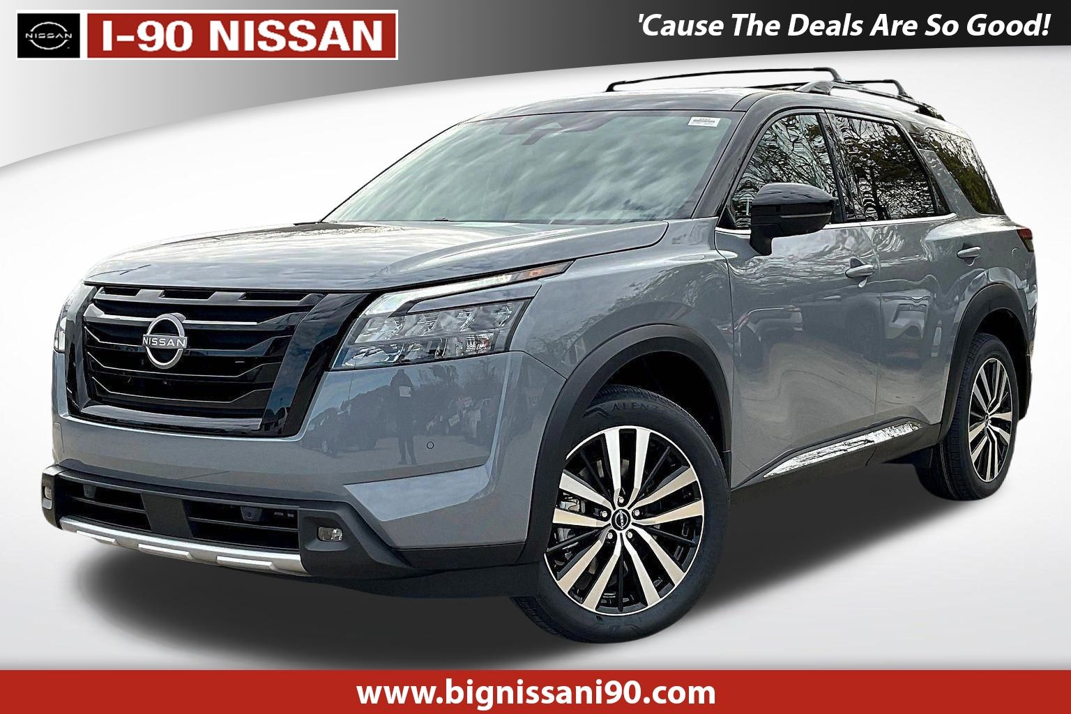 2025 Nissan Pathfinder Platinum's photo