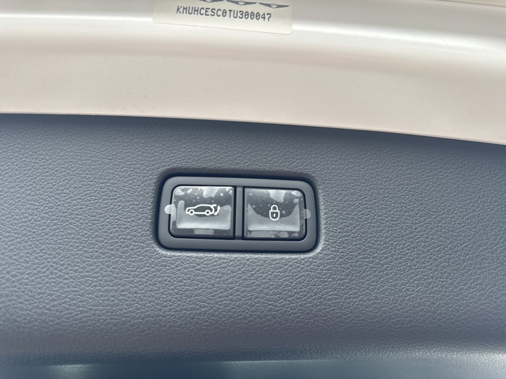 2026 Genesis GV80 3.5T Prestige photo 13