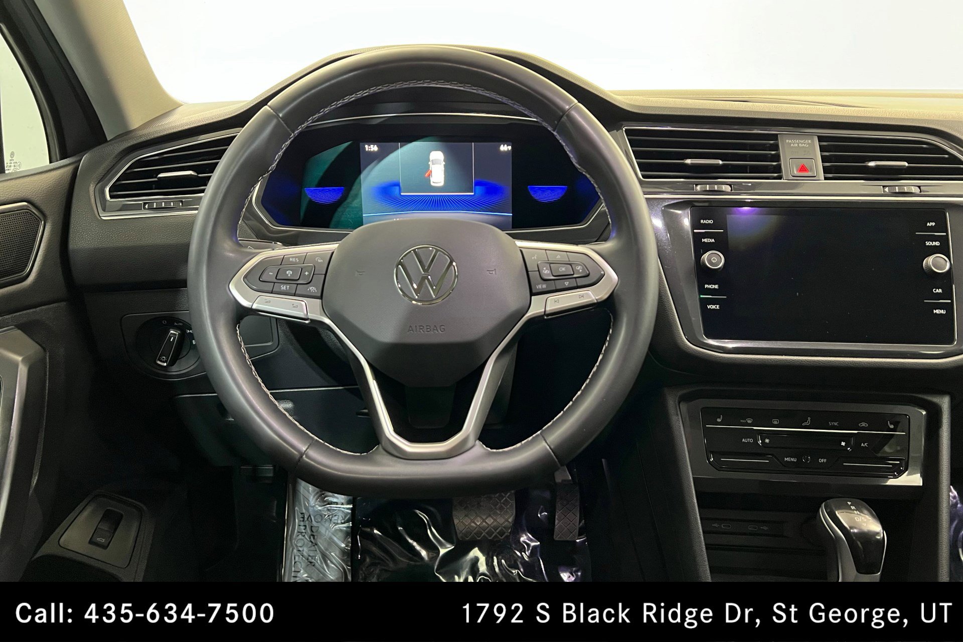 2022 Volkswagen Tiguan SE photo 12