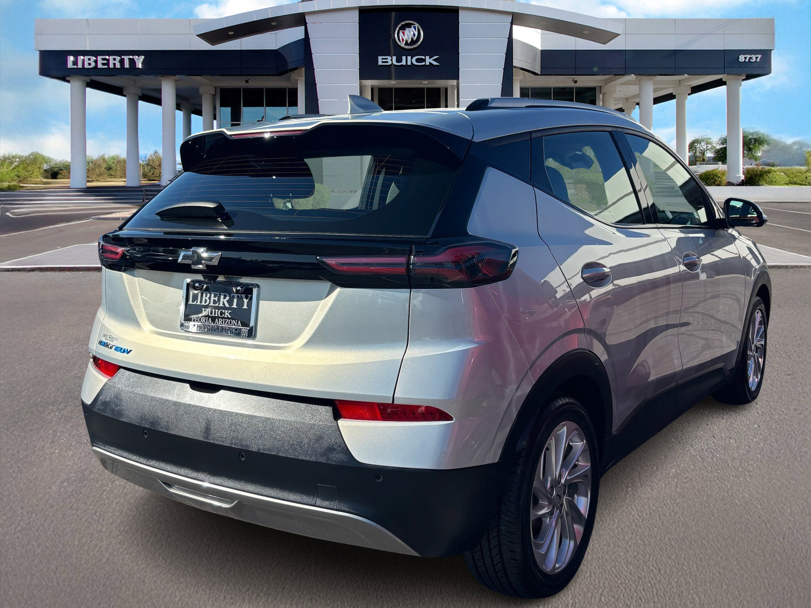 Used 2023 Chevrolet Bolt EUV LT with VIN 1G1FY6S07P4129853 for sale in Peoria, AZ