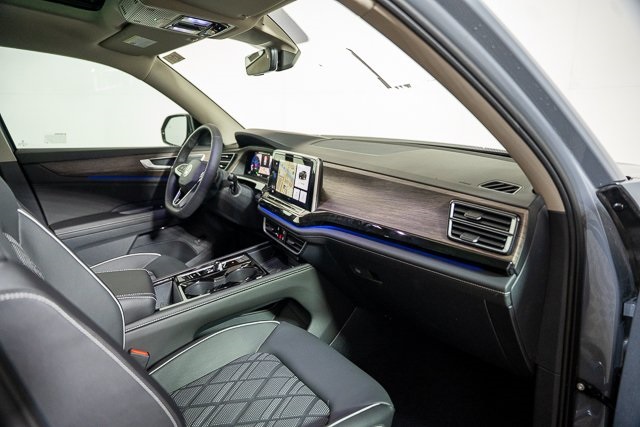 2025 Volkswagen Atlas SEL Premium R-Line photo 46