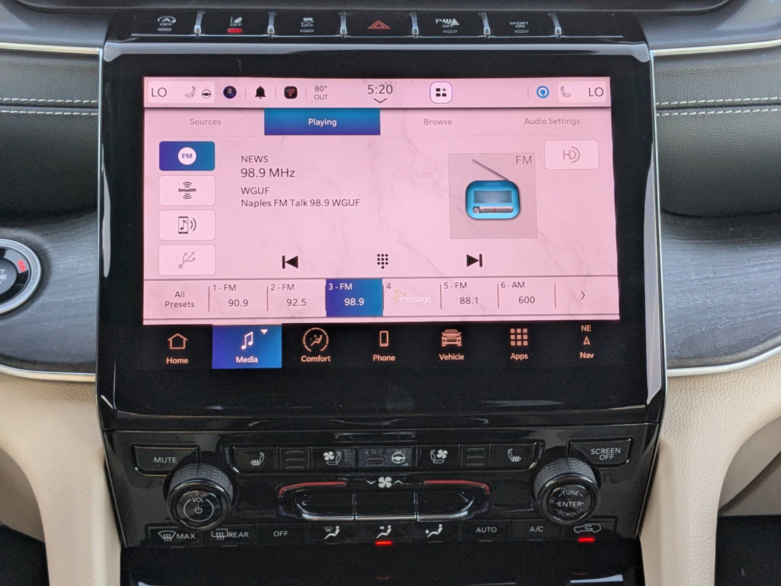 2025 Jeep Grand Cherokee Limited photo 18