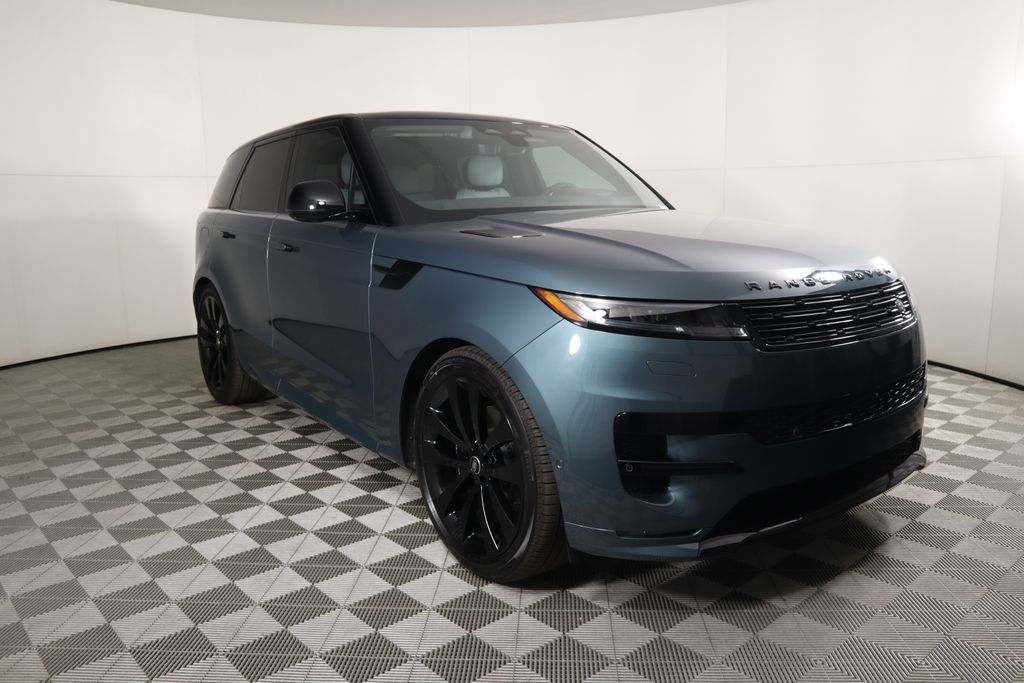 2025 Land Rover Range Rover Sport SE photo 3
