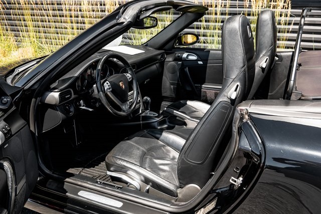 2005 Porsche 911 4S photo 7