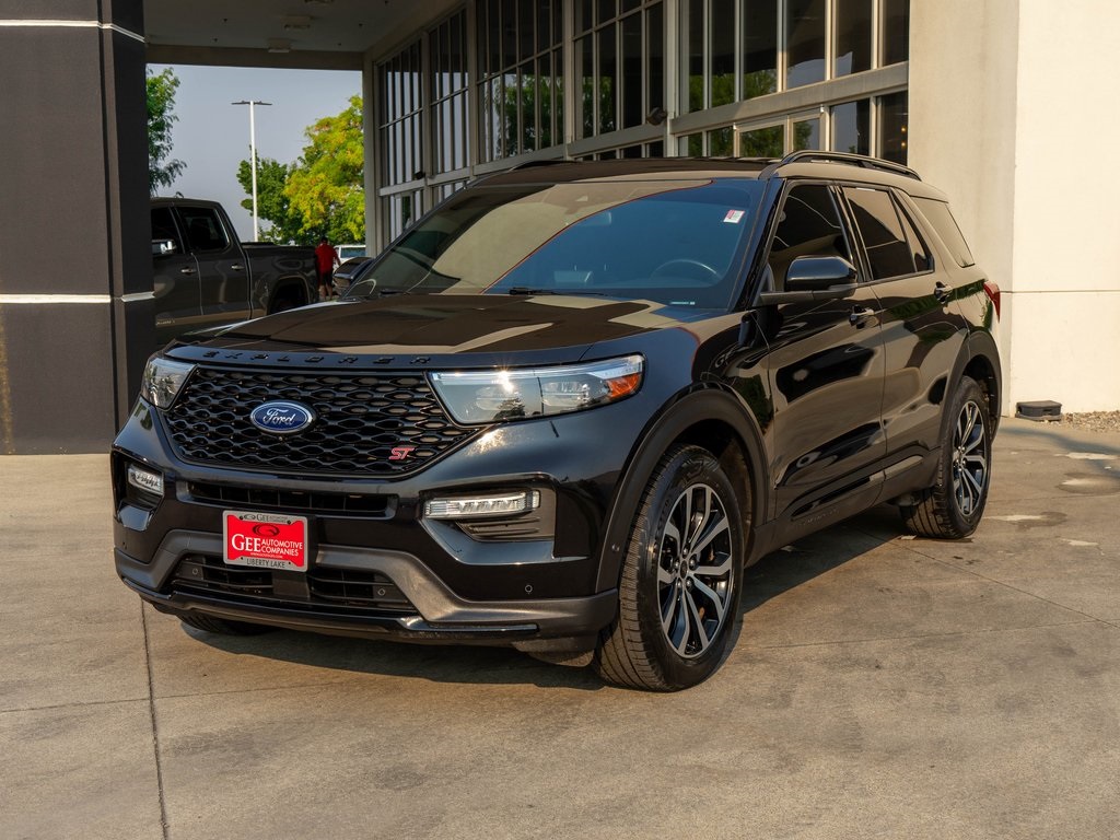 2020 Ford Explorer ST photo 2