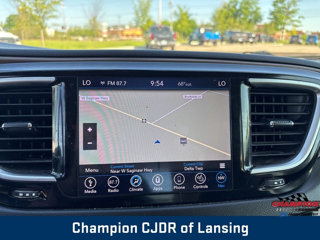 2018 Chrysler Pacifica Touring Plus photo 25