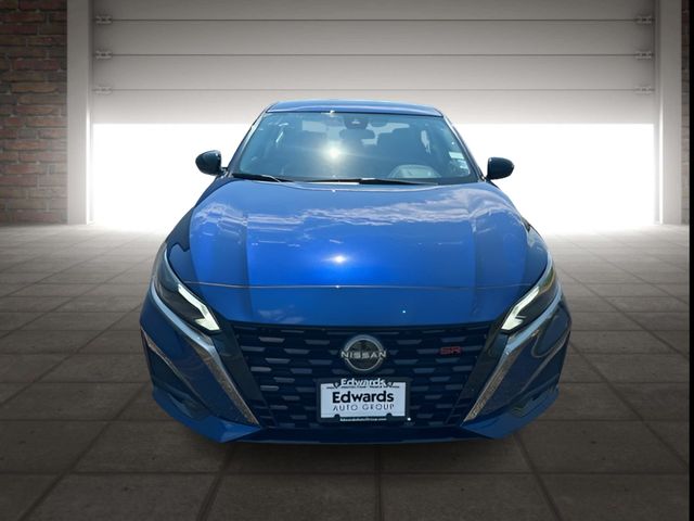 2024 Nissan Altima 2.5 SR photo 3