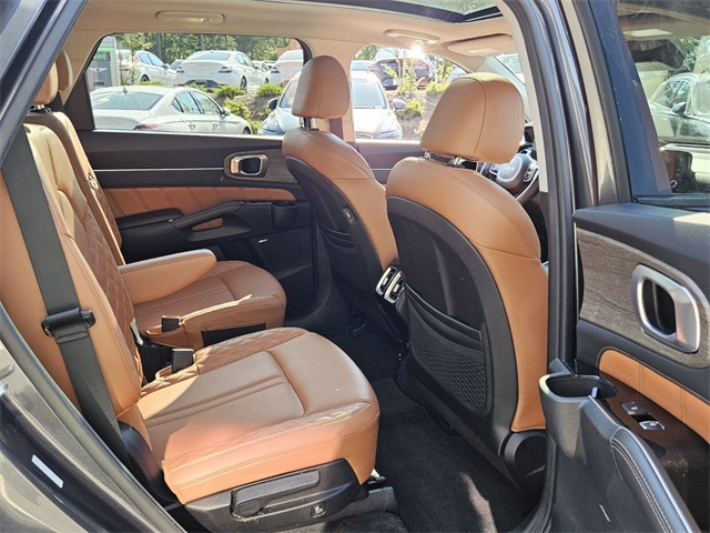 2022 Kia Sorento X-Line SX Prestige photo 15