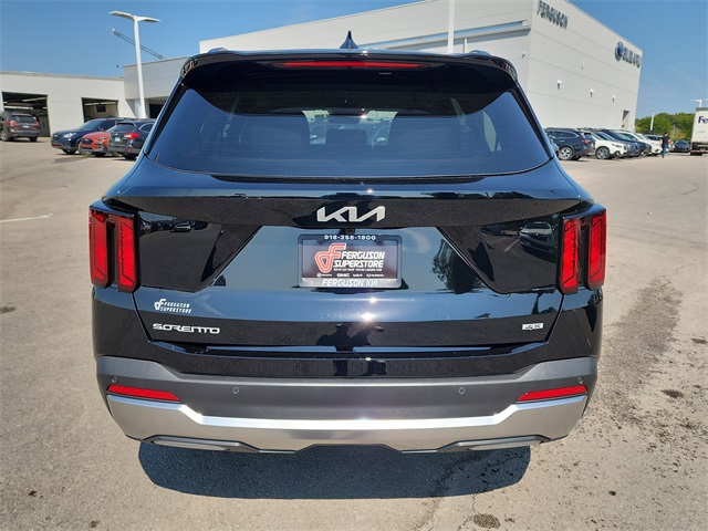 2026 Kia Sorento EX photo 3