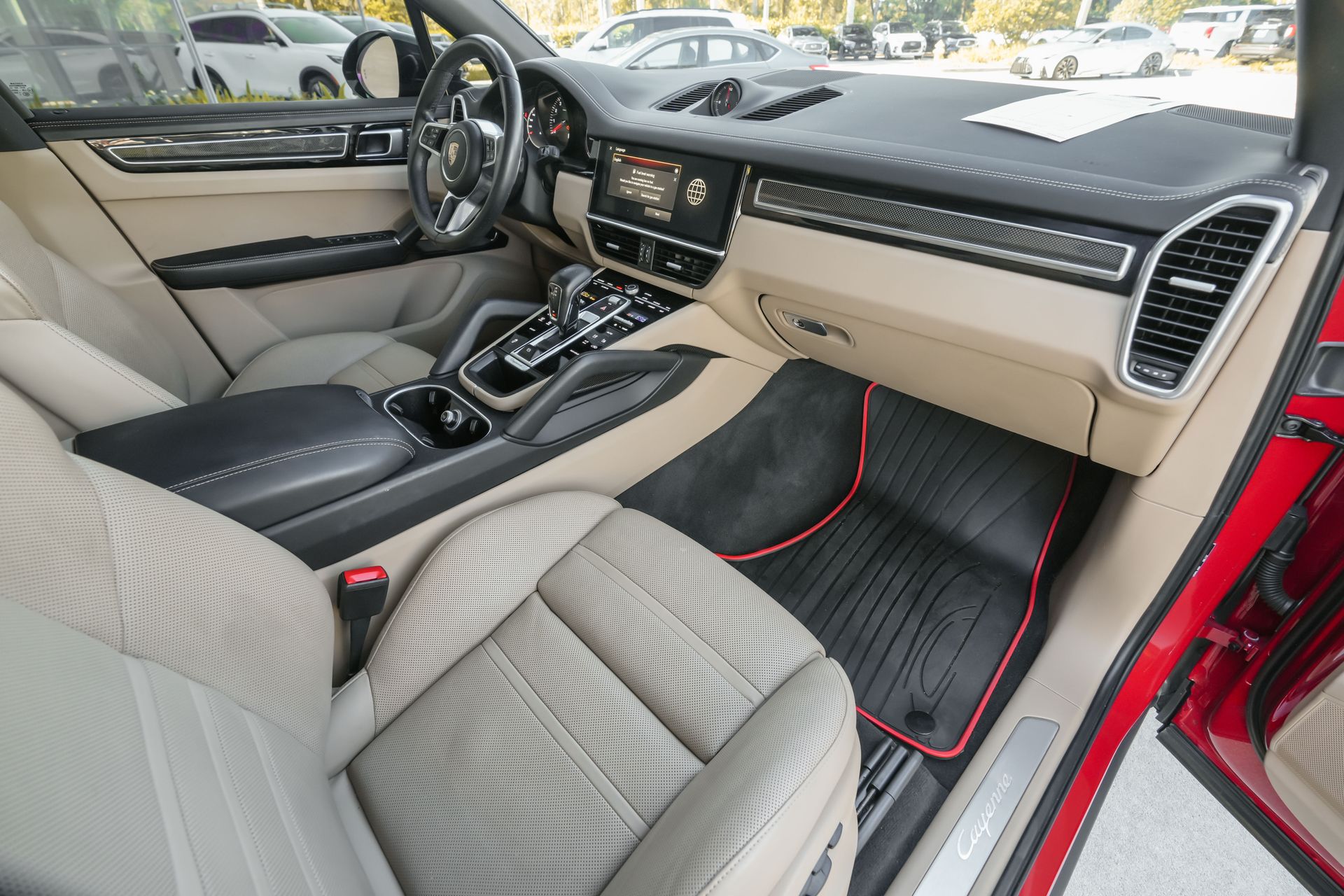 2023 Porsche Cayenne Platinum Edition photo 23