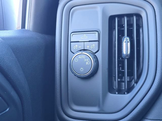2025 Chevrolet Silverado 1500 Custom photo 24
