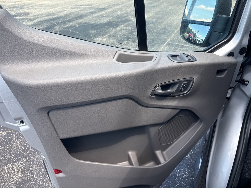 2025 Ford Transit Passenger Van XL photo 17