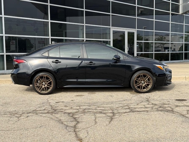 2024 Toyota Corolla SE photo 2