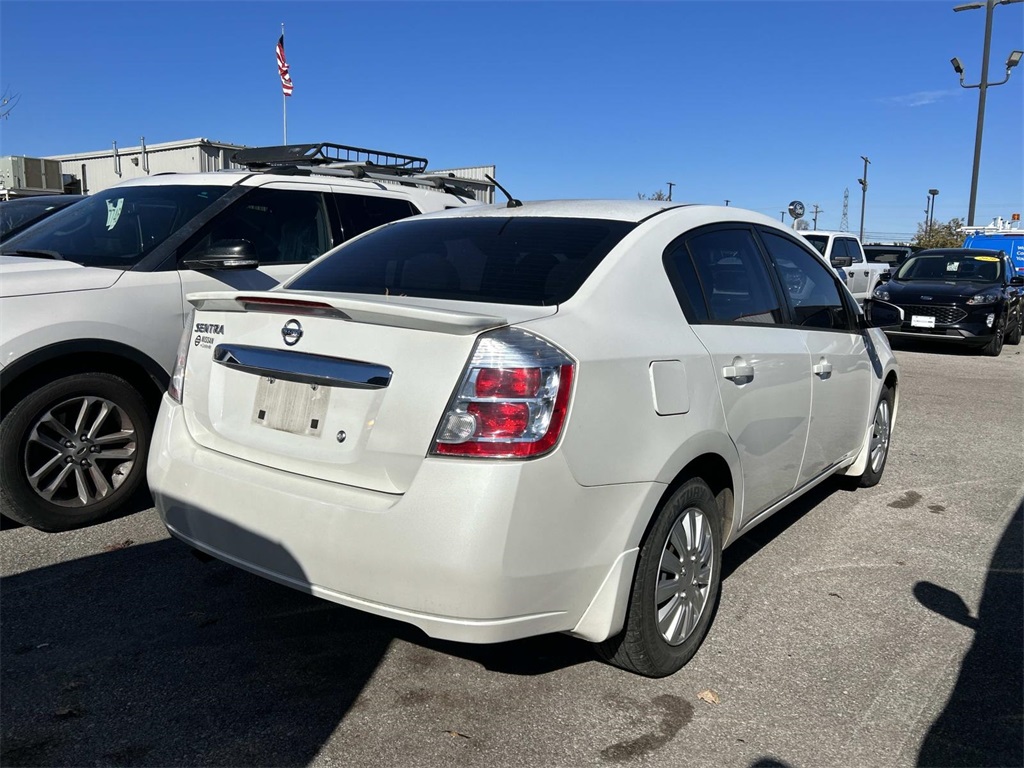 2012 Nissan Sentra 2.0 photo 3