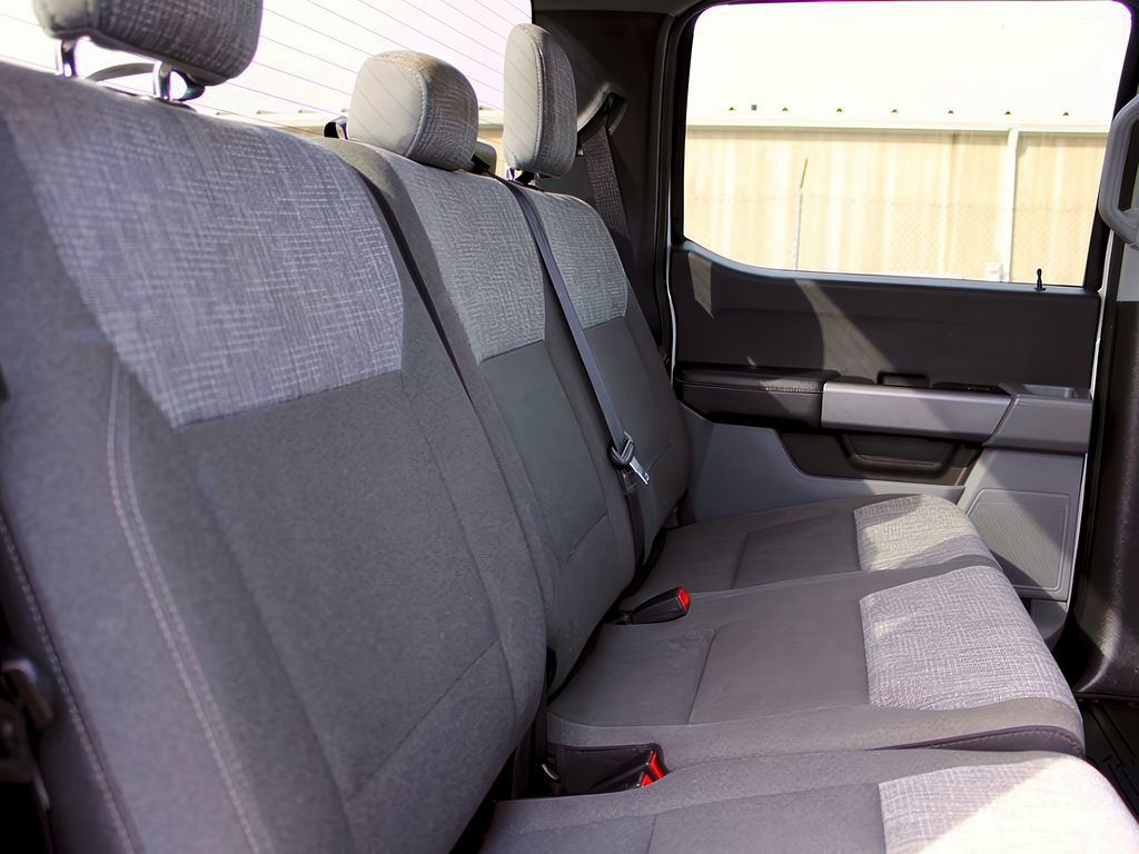 2023 Ford F-150 XLT photo 27