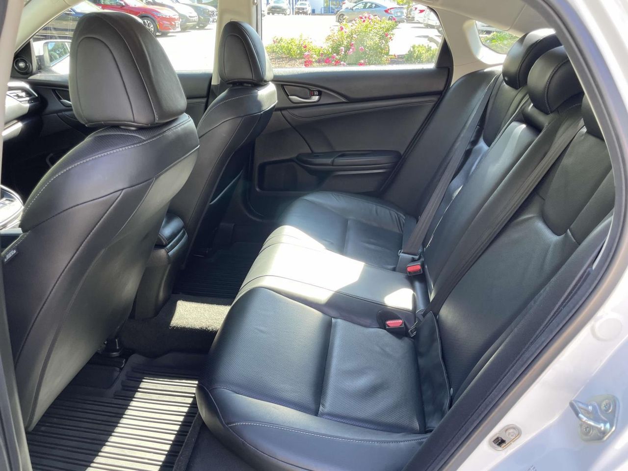 2022 Honda Insight Touring photo 10