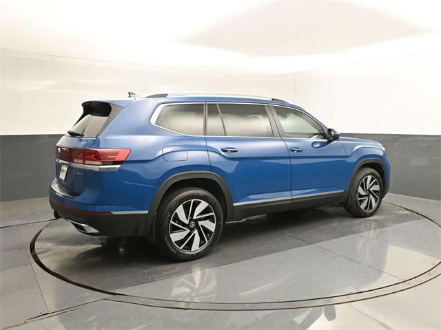 2025 Volkswagen Atlas SEL photo 11