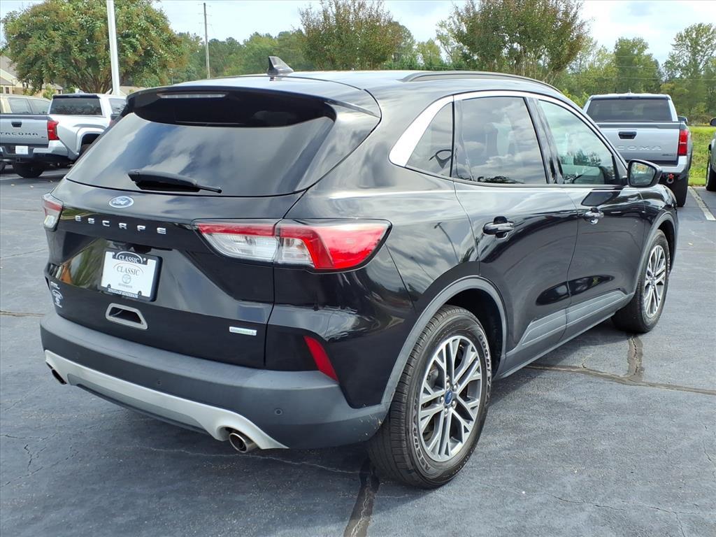 2020 Ford Escape SEL photo 4