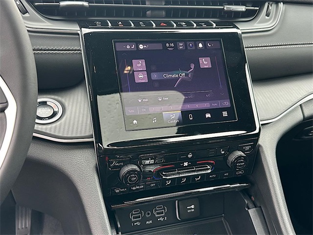 2025 Jeep Grand Cherokee Altitude X photo 23