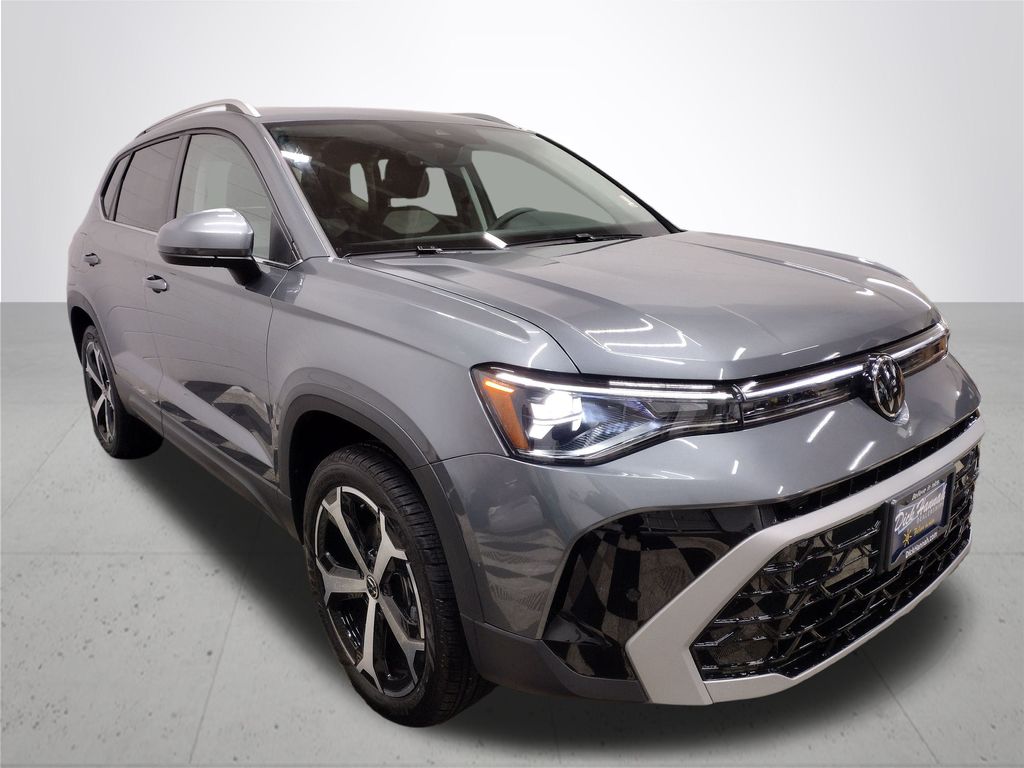 2025 Volkswagen Taos SEL photo 4