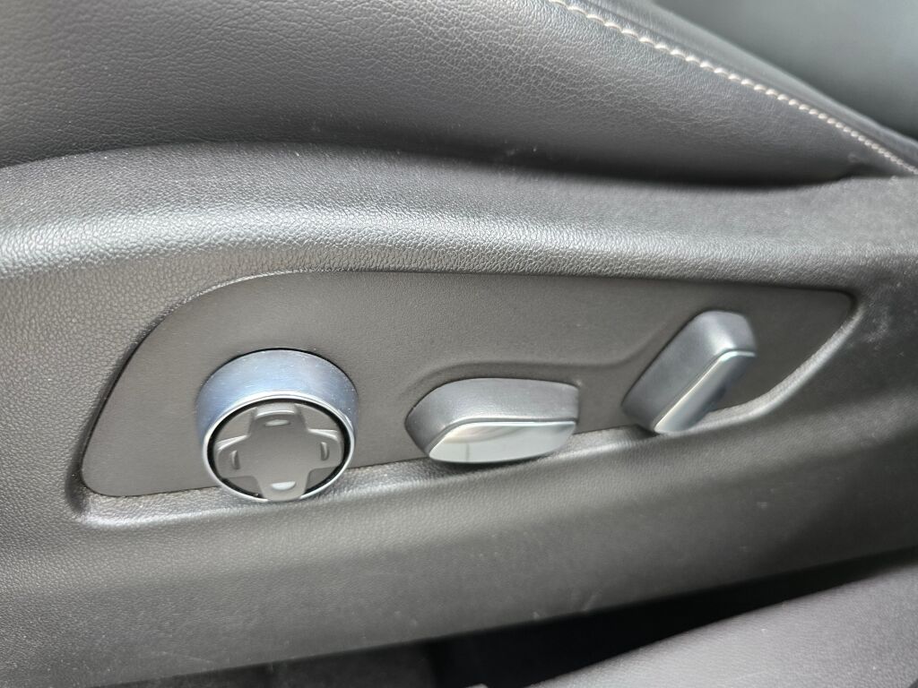2024 Cadillac XT4 Premium Luxury photo 23