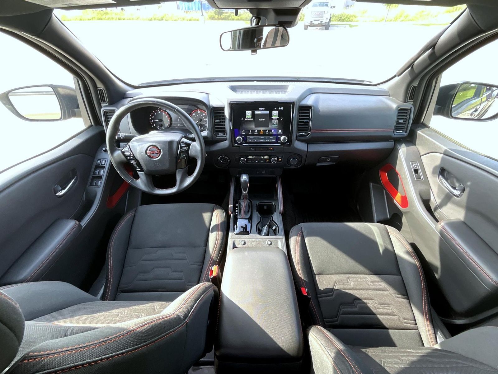 2024 Nissan Frontier PRO-4X photo 14