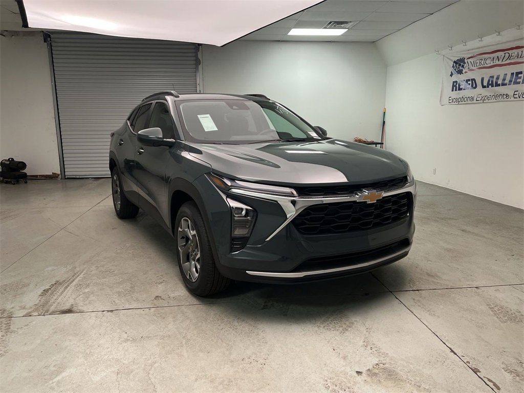 2026 Chevrolet Trax LT's photo