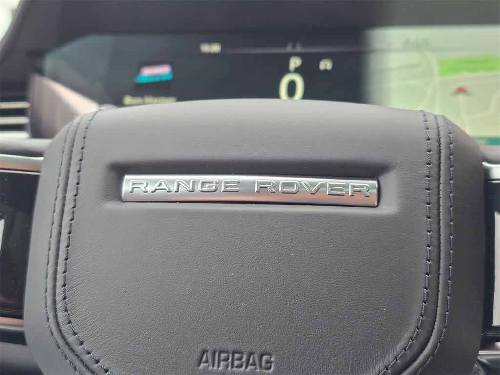 2025 Land Rover Range Rover SE photo 16