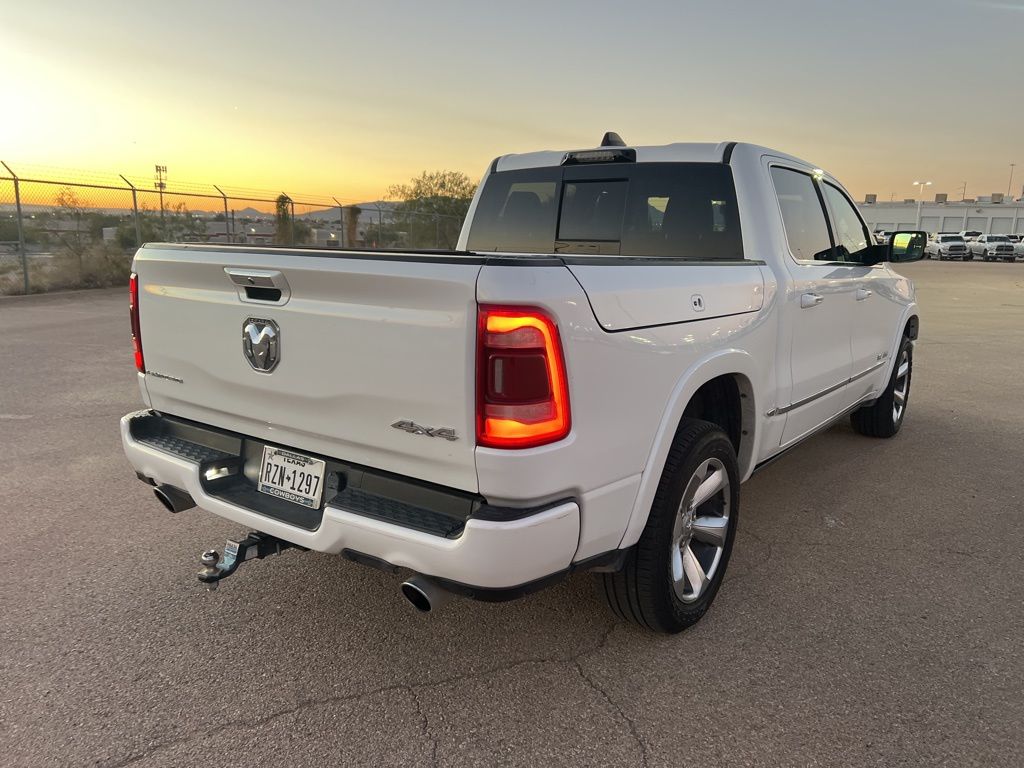 2022 Ram 1500 Limited photo 2