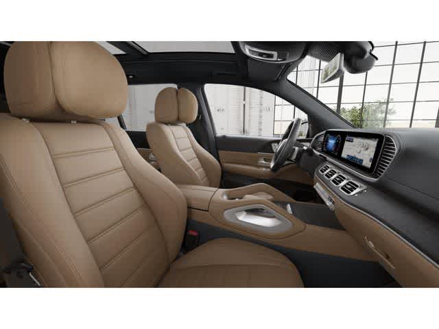 2025 Mercedes Benz GLS 580 4MATIC photo 3