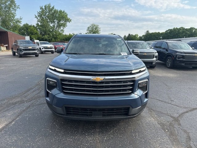 2025 Chevrolet Traverse photo 7