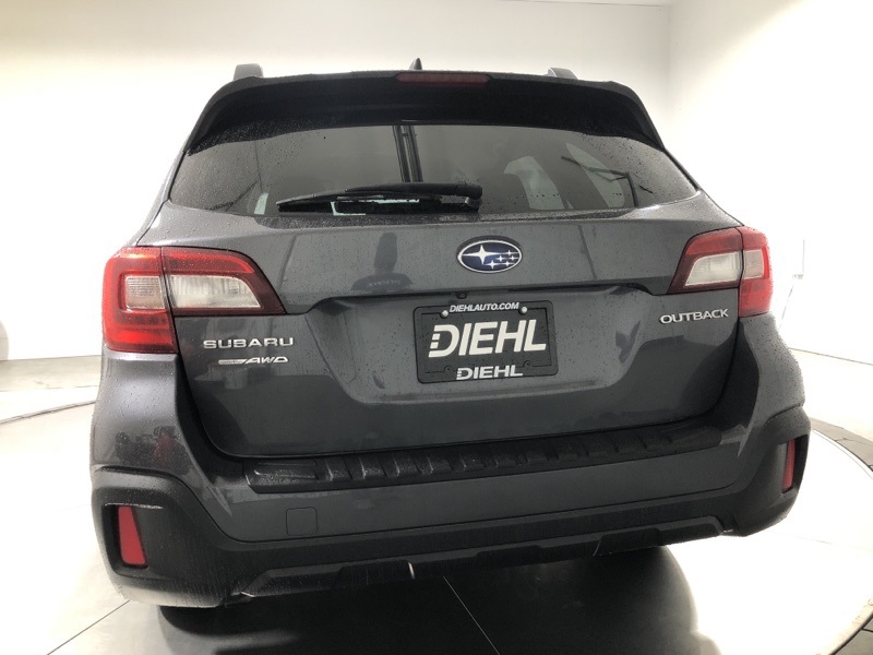 2018 Subaru Outback 2.5i Premium photo 6