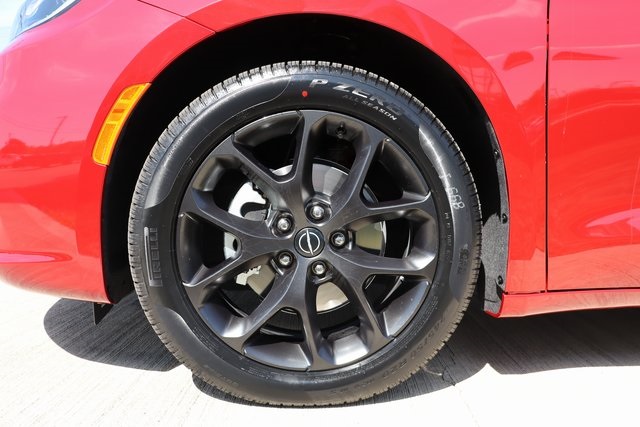 2026 Chrysler Pacifica Limited S Appearance photo 26