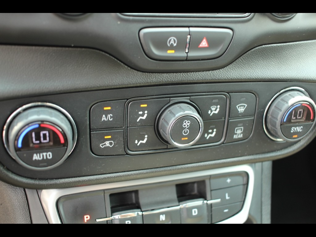 2022 Gmc Terrain SLT photo 18