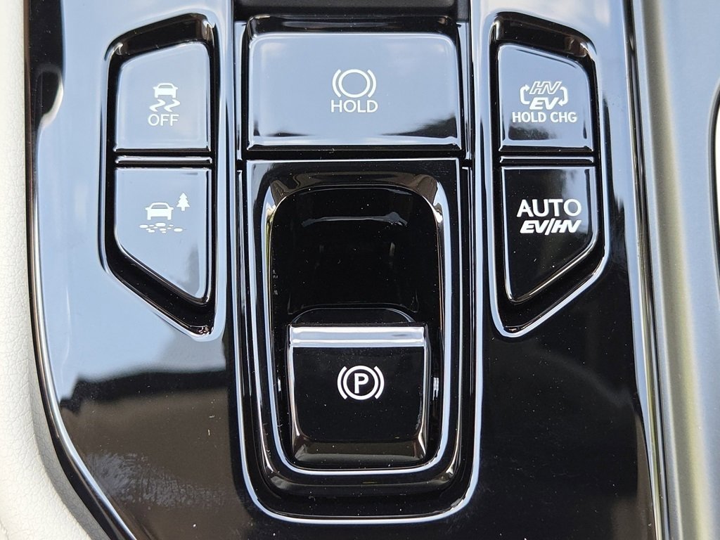 2025 Lexus NX 450h+ Luxury AWD photo 13