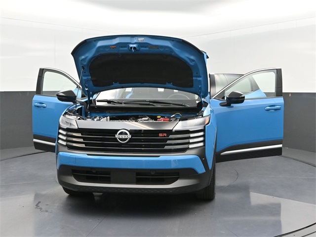 2026 Nissan Kicks SR photo 2