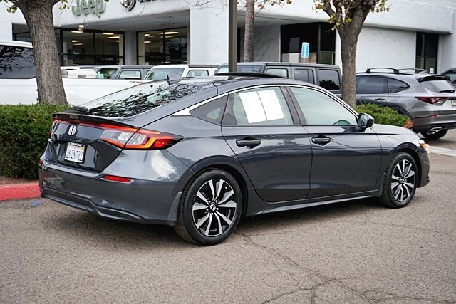 Used 2024 Gray Honda EX-L image 8